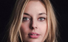 Artysta: KAROLINA PIWOSZ