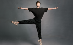 Artysta: Mikhail Mikhaliuk