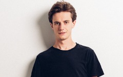 Artysta: Piotr Regdos