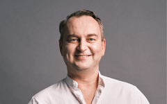 Artysta: Tomasz Manowski