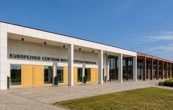 Obiekt: ECM Krzysztofa Pendereckiego w Lusławicach – Patio - Lusławice
