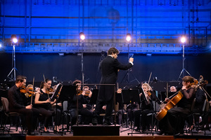koncert-dyplomantow-am-z-orkiestra-teatru-wielkiego-w-poznaniu-9.jpg