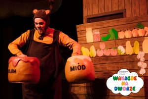 WAKACJE NA DWORZE „Miś Kubuś i przyjaciele” – spektakl teatralny / Teatr Żelazny, Katowice  