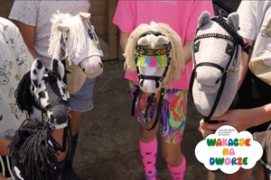 WAKACJE NA DWORZE „Zamkowy turniej Hobby Horse” – zabawa interaktywna / iHa Ha! Hobby Horse Team, Poznań 