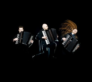 AUKSO feat. Motion Trio