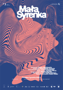 Tytuł spektaklu na różowo-niebieskim tle