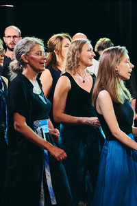 Teatr CHOREA / Chór Spółdzielczy - „Hoson zes/Lśnij”