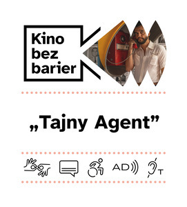 Kolorowe zdjęcie. Młody mężczyzna rozmawia przez telefon w budce telefonicznej. Za nim seria czarno białych zdjęć.