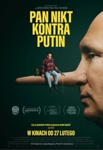 Profil twarzy Władimira Putina z długim nosem Pinokio, na którym siedzi mała postać mężczyzny. U góry żółty napis z tytułem filmu.