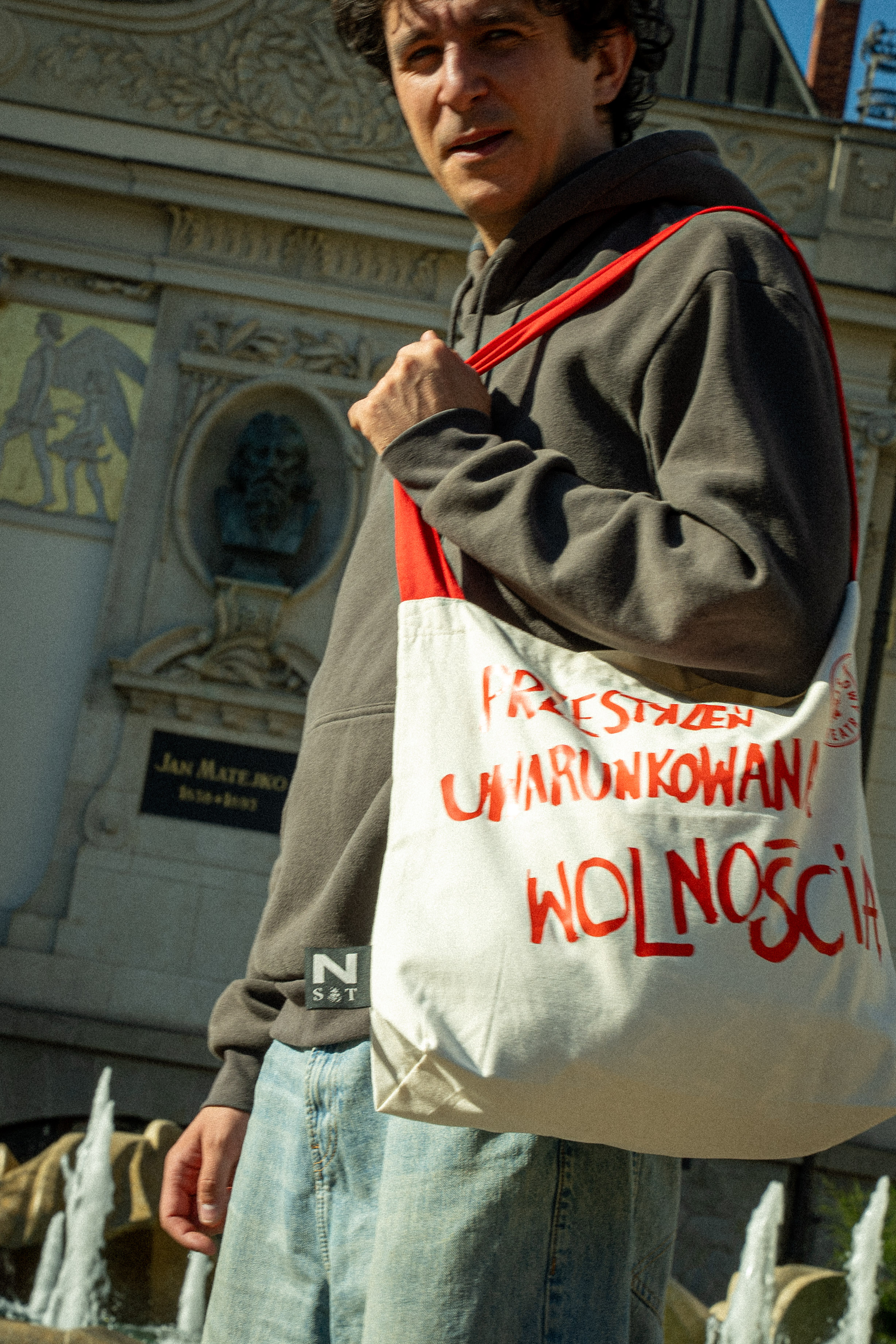 Torba PRZESTRZEŃ UWARUNKOWANA WOLNOŚCIĄ