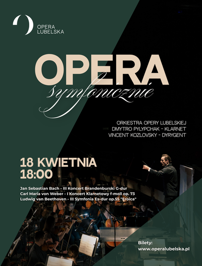 Tytuł koncertu, w tle dyrygent i muzycy.