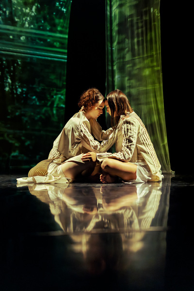 Slider - Spektakl: 30.MSTT: Rita Lira & Daria Koval “Eternal Return”