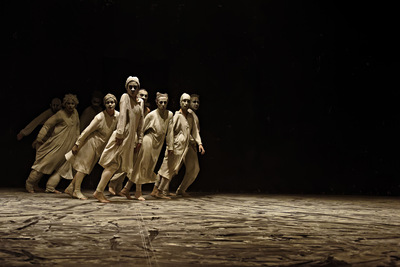 Slider - Spektakl: 30.MSTT: Compagnie Maguy Marin „May B”