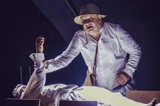 Bilety na: „Sceny na NFZ – Znachor”